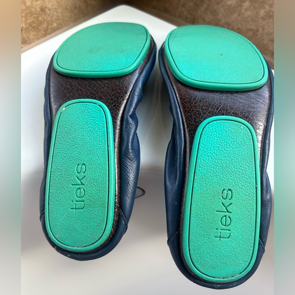 Tieks in California Navy size 8, good condition with tote bag - Picture 10 of 10